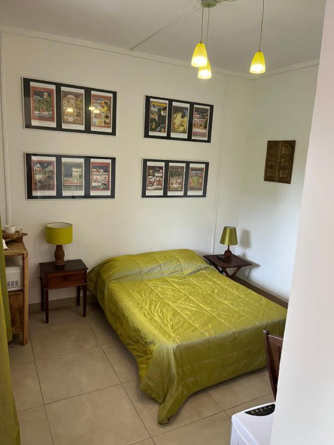 Le Tulear - Aux 4 Coins Du Monde Hotel Saint Pierre Bagian luar foto