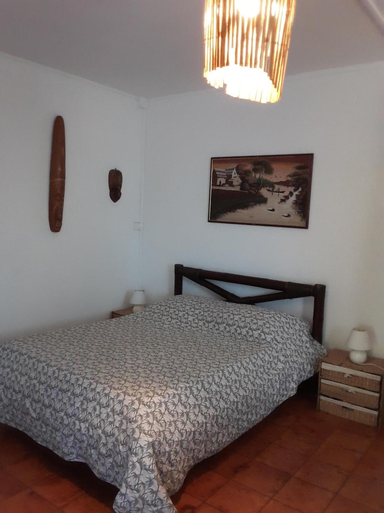 Le Tulear - Aux 4 Coins Du Monde Hotel Saint Pierre Ruang foto